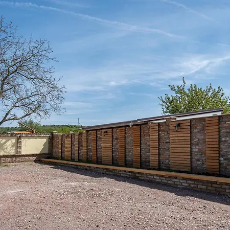 Guest house U Katalpy