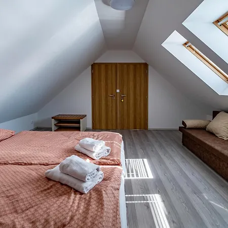 Pensjonat U Katalpy Sedlec (Breclav)
